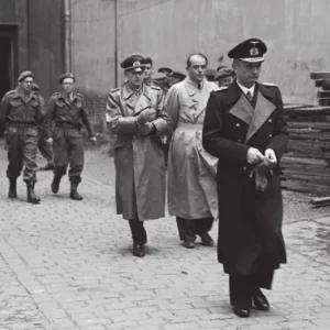 Scelto Dai Clienti Il governo Dönitz. Gli ultimi giorni del Terzo Reich
